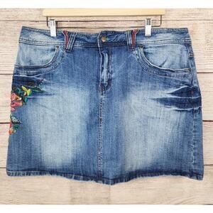 Venezia Denim Mini Jean Skirt Skort Size 18 Embroidered Floral Boho Festival